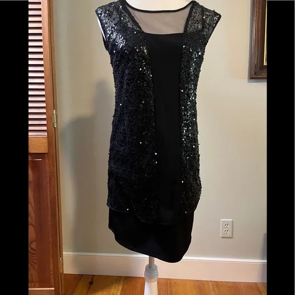 laundry by design black dress Laundry by Design Black dress with tan slip underneath. Cap sleeves Size 4